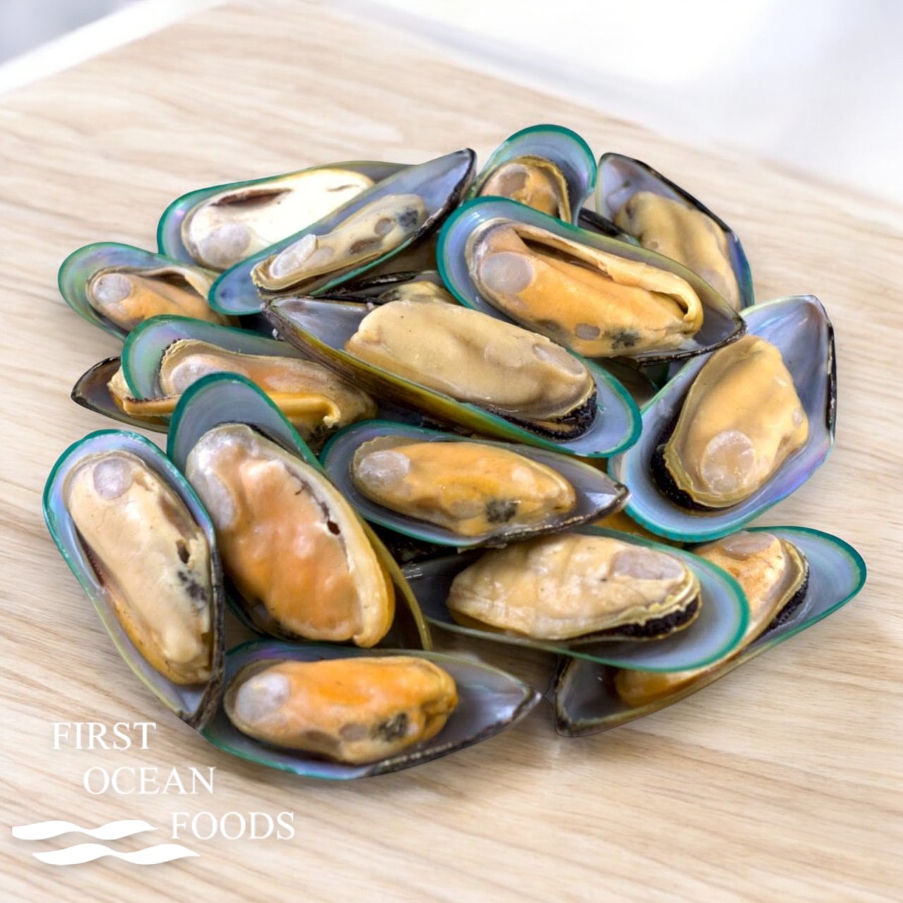 Half Shell Green Mussel (Partially cooked) 1kg - (30% OFF SAVE $6.57)